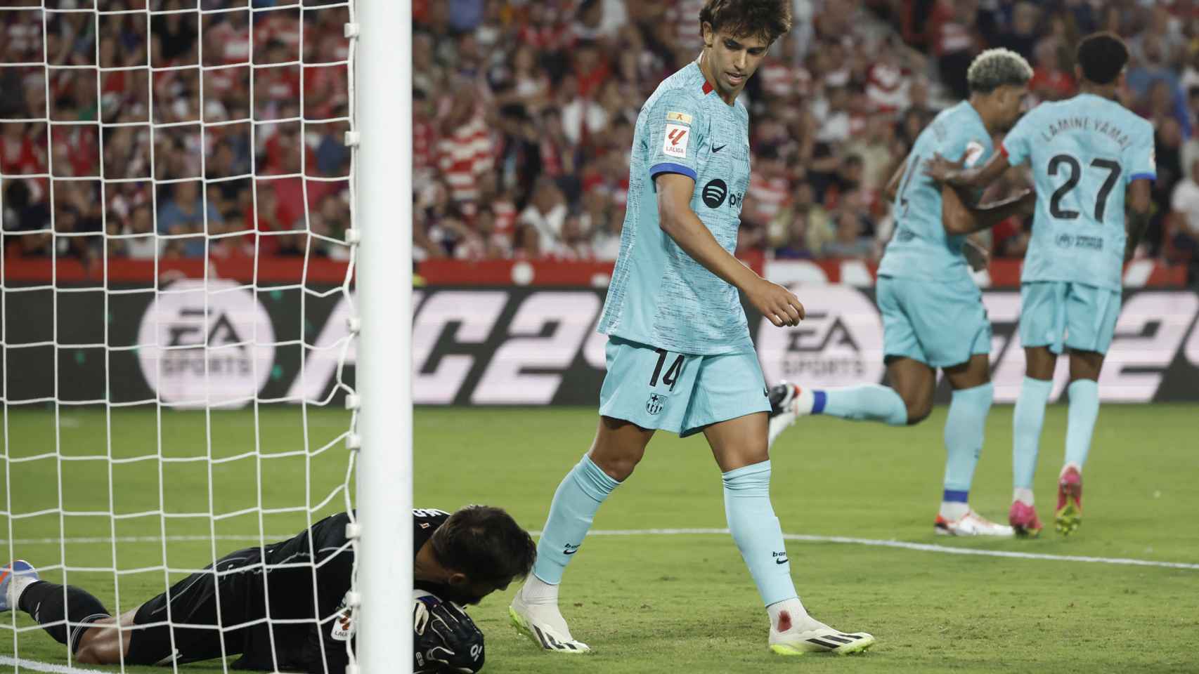 Ferreira detiene un remate del Barça