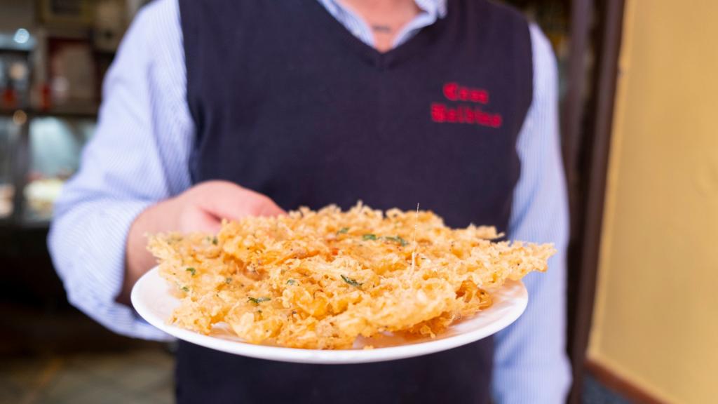 La tortilla de camarones de Casa Balbino.