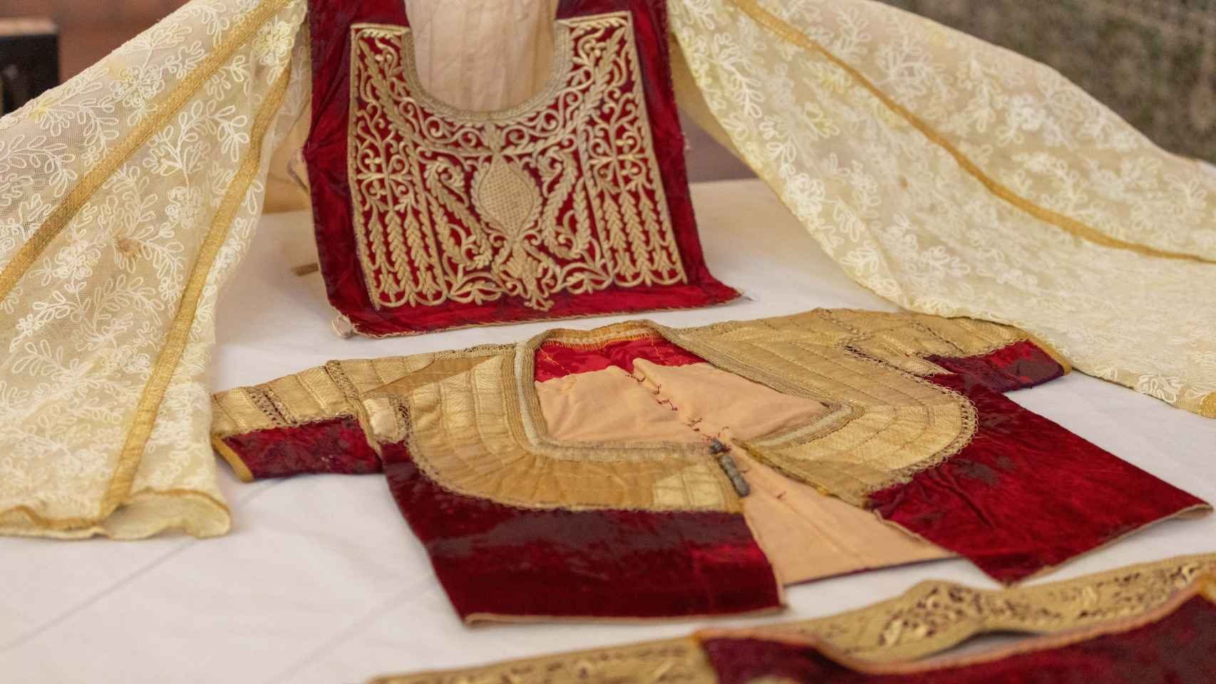 El Museo Sefardí de Toledo presenta su última joya: un traje de novia con más de 100 años
