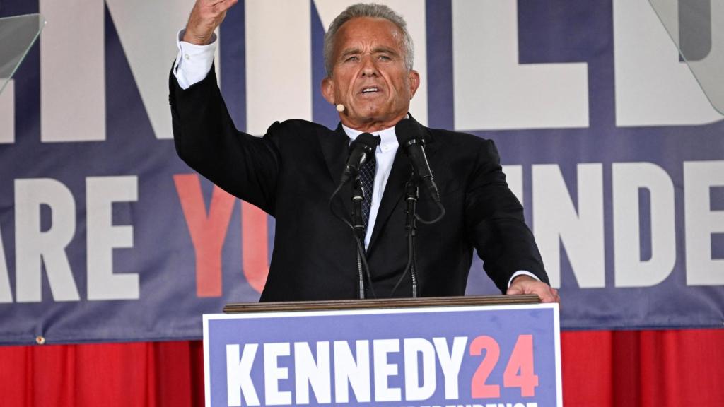 Robert F. Kennedy jr. ofrece un mitin, este lunes en Filadelfia.