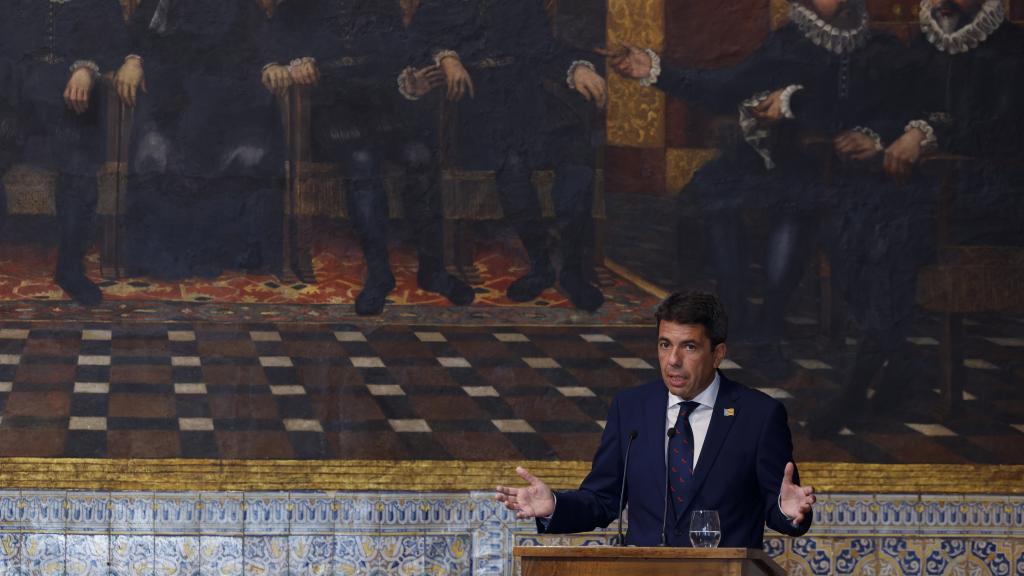 Carlos Mazón, durante su discurso en el Palau de la Generalitat. Efe