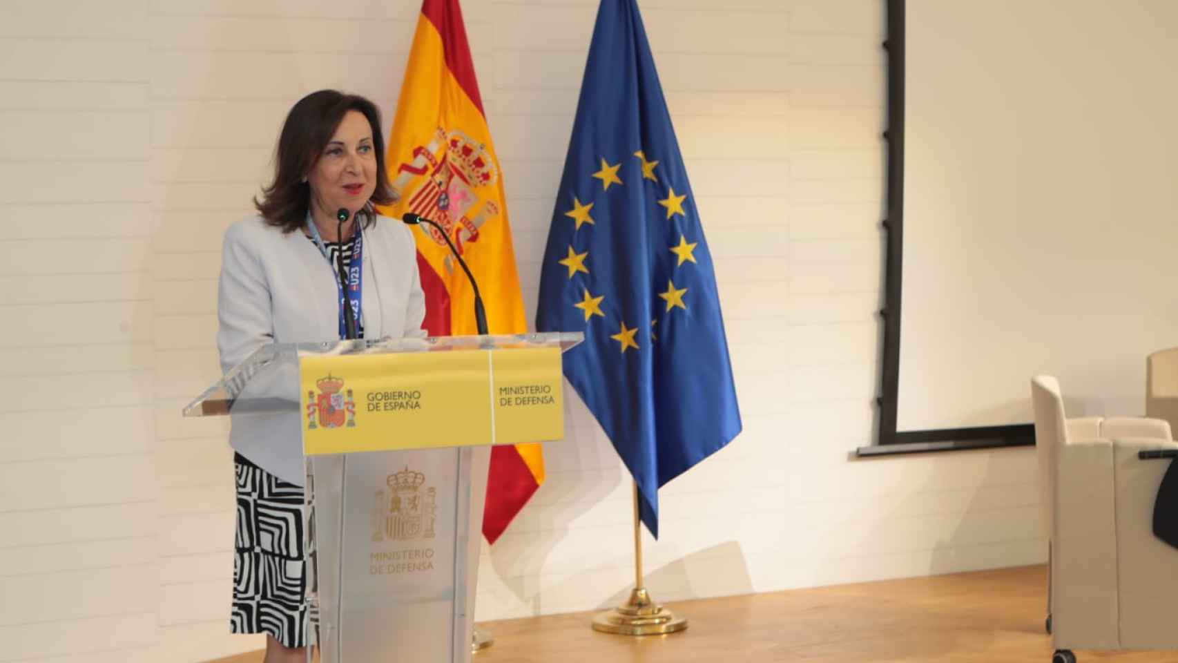 La ministra de Defensa, Margarita Robles, inaugurando el acto.