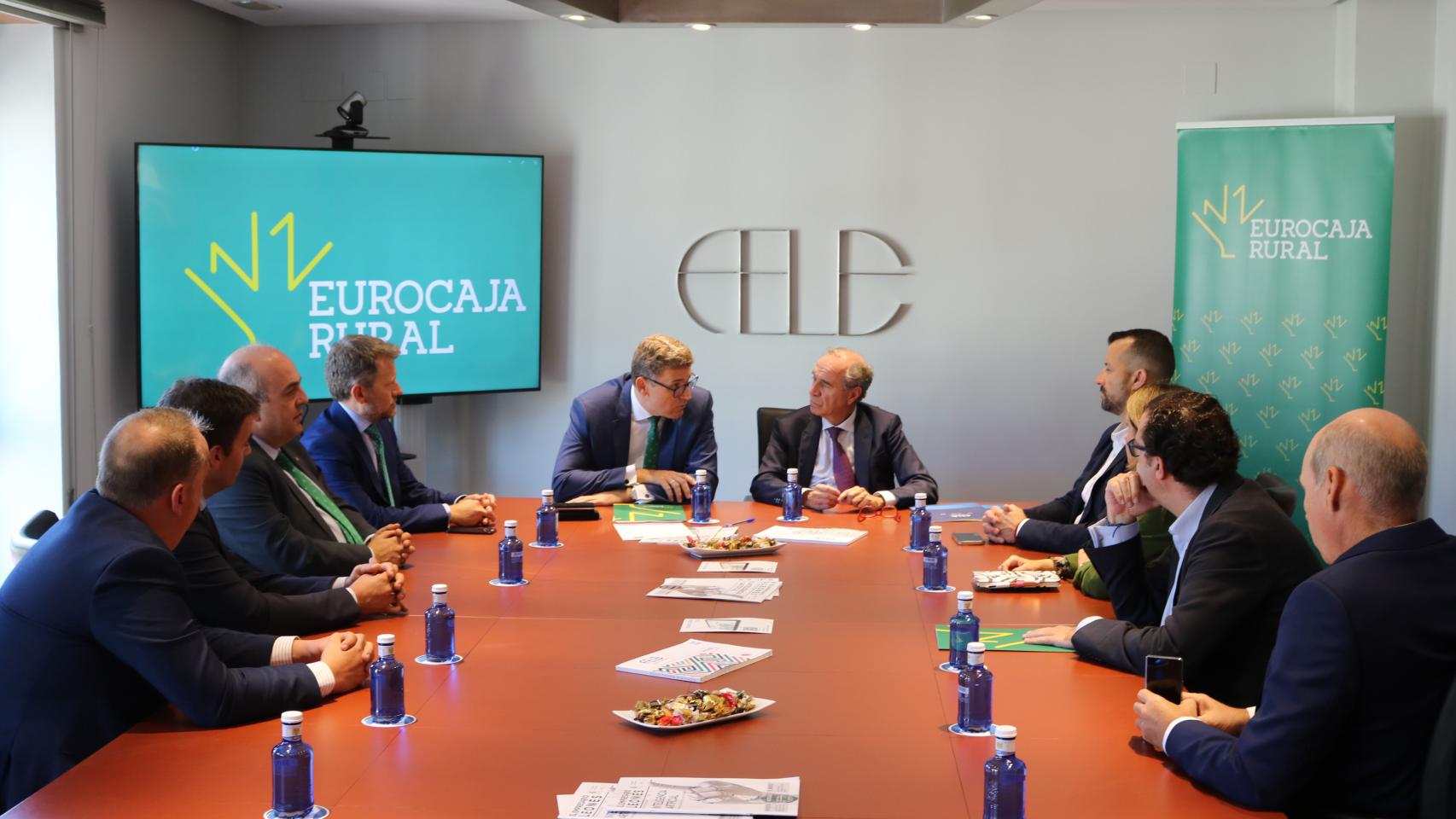 Firma del convenio de Eurocaja Rural y la Federación Leonesa de Empresarios