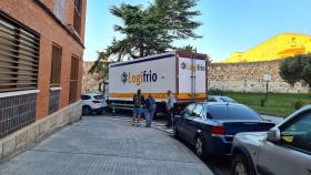 Camión atascado en la ronda del Degolladero