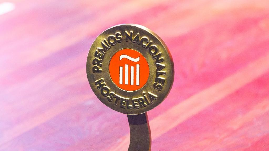 Las chefs Maca de Castro y María José San Román, Premios Nacionales de Hostelería 2023.