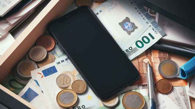 La Comisión Europea propone incentivos para devolver móviles