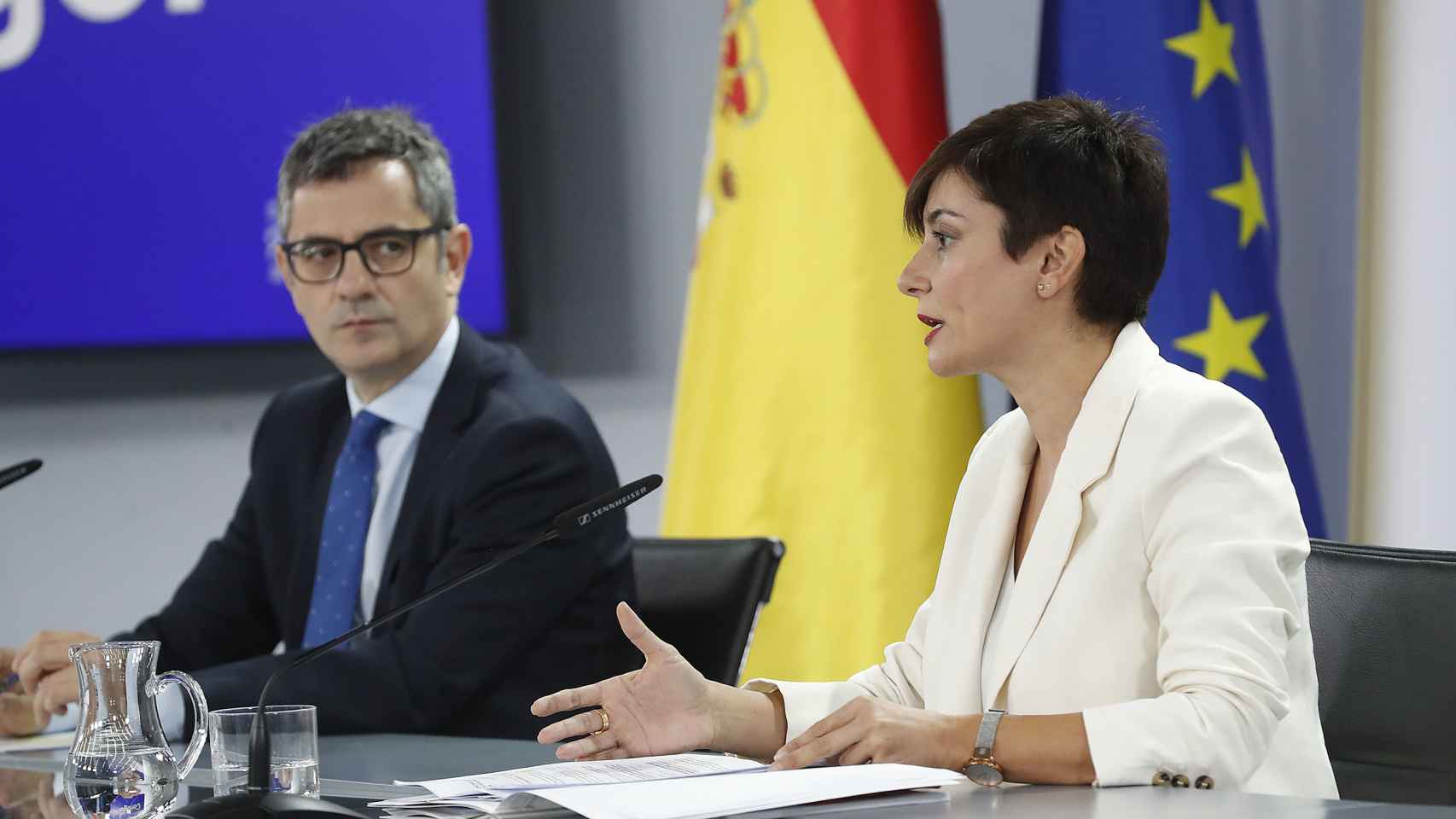 Félix Bolaños e Isabel Rodríguez, este martes en rueda de prensa tras el Consejo de Ministros.