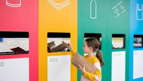 250 locales adheridos al sistema de recogida puerta a puerta de cartón en Arteixo (A Coruña)