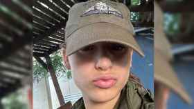 Maya Villalobo, en una 'selfie' publicada en sus redes sociales mientras hacía el servicio militar en Israel.