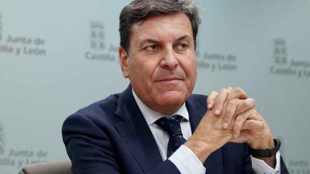 El consejero de Economía y Hacienda y portavoz de la Junta, Carlos Fernández Carriedo, en rueda de prensa tras el Consejo de Gobierno
