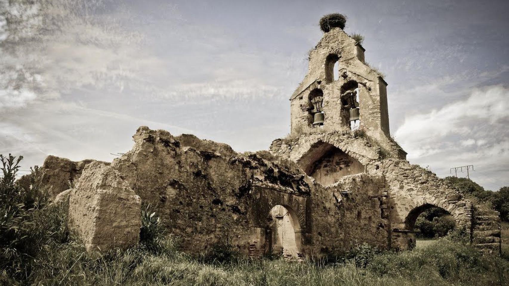 Iglesia de Santa Bárbara en Cabañas de Tera