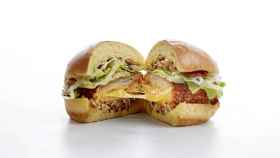 La 'burger' del escalope más famoso que arrasa en Madrid y Barcelona: Vendemos 100 al día.