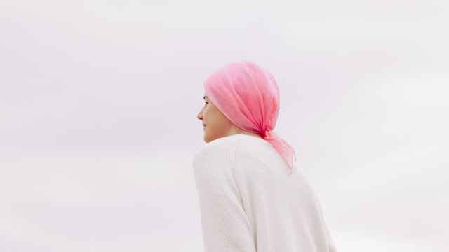 El pañuelo rosa se ha convertido en un símbolo mundial de la lucha contra el cáncer de mama.