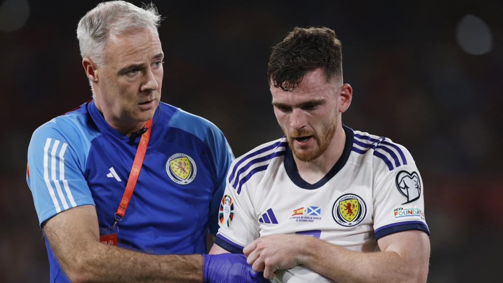 Andrew Robertson se marcha lesionado