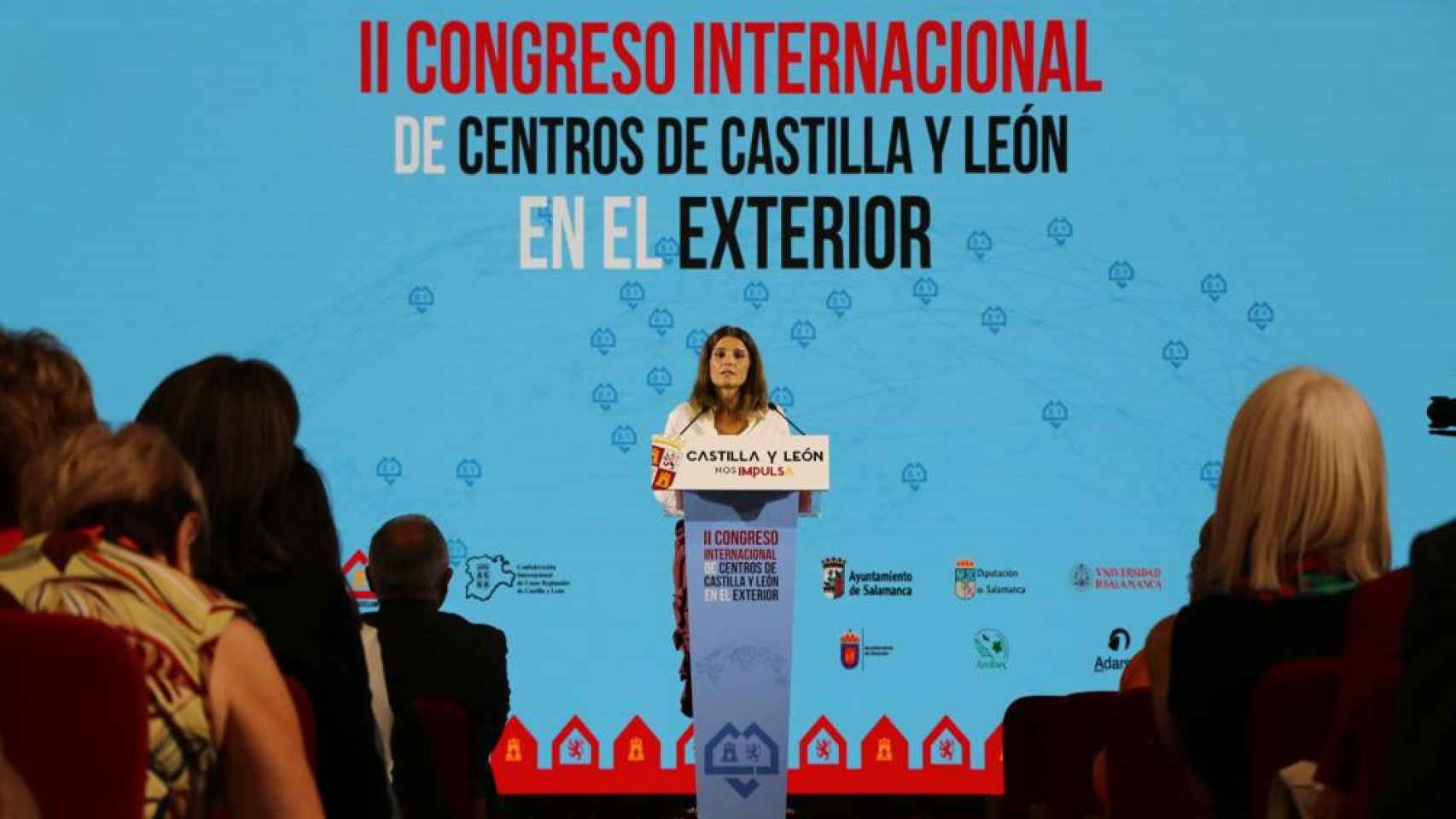 Almudena Parres interviene en el Congreso