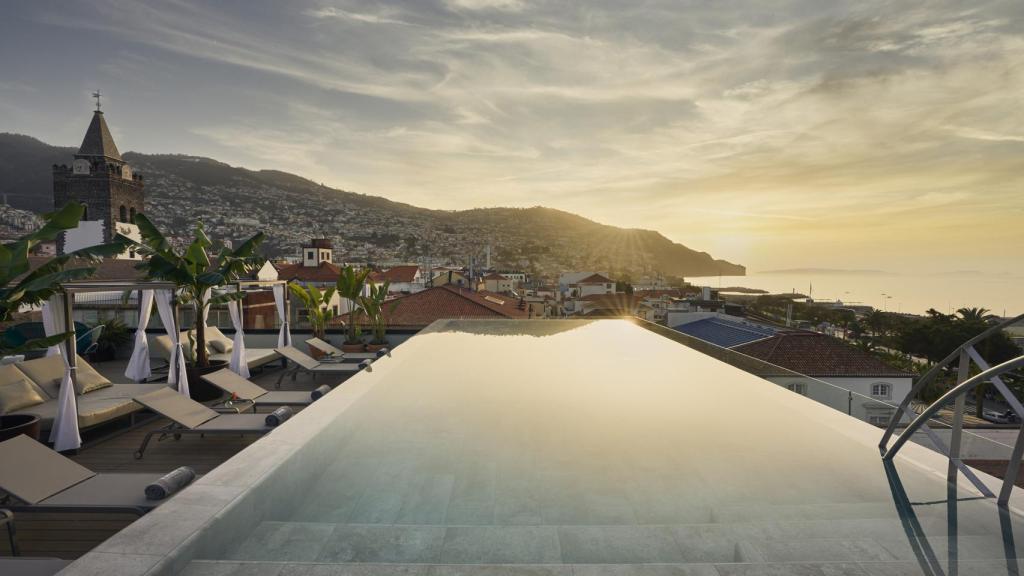 Funchal con el Atlántico a sus pies