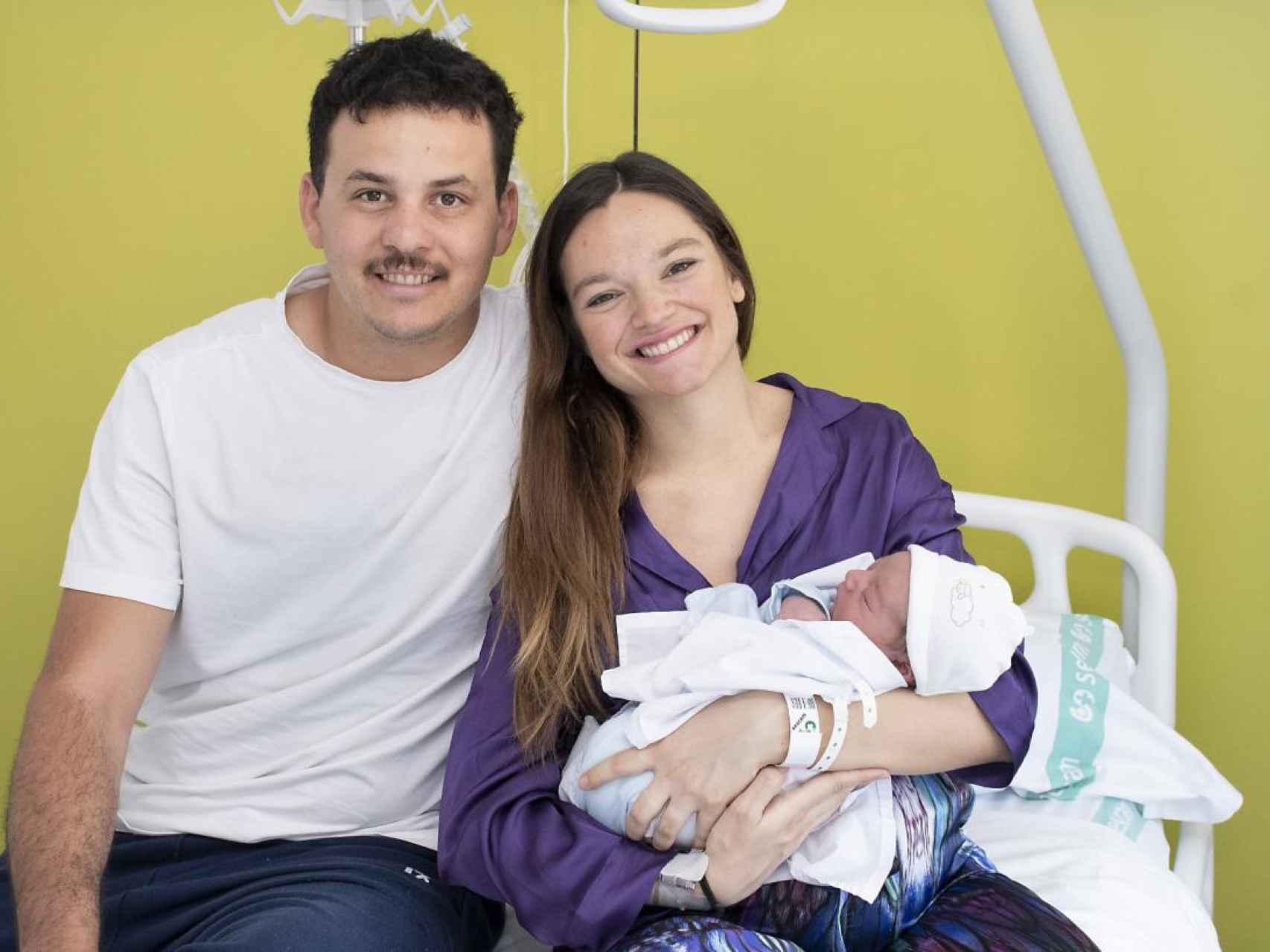 Luca, hijo de Sindy y Jorge, es el primer niño nacido en el nuevo Hospital de Guadalajara