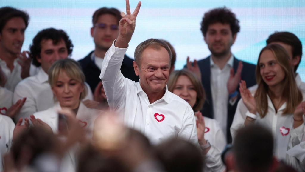 Donald Tusk celebra este domingo los buenos resultados de Plataforma Cívica.