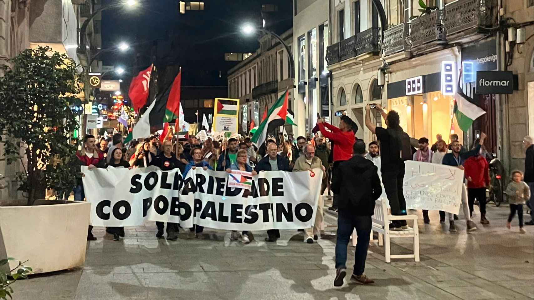 Cabecera de la manifestación, celebrada en pleno centro de Vigo.