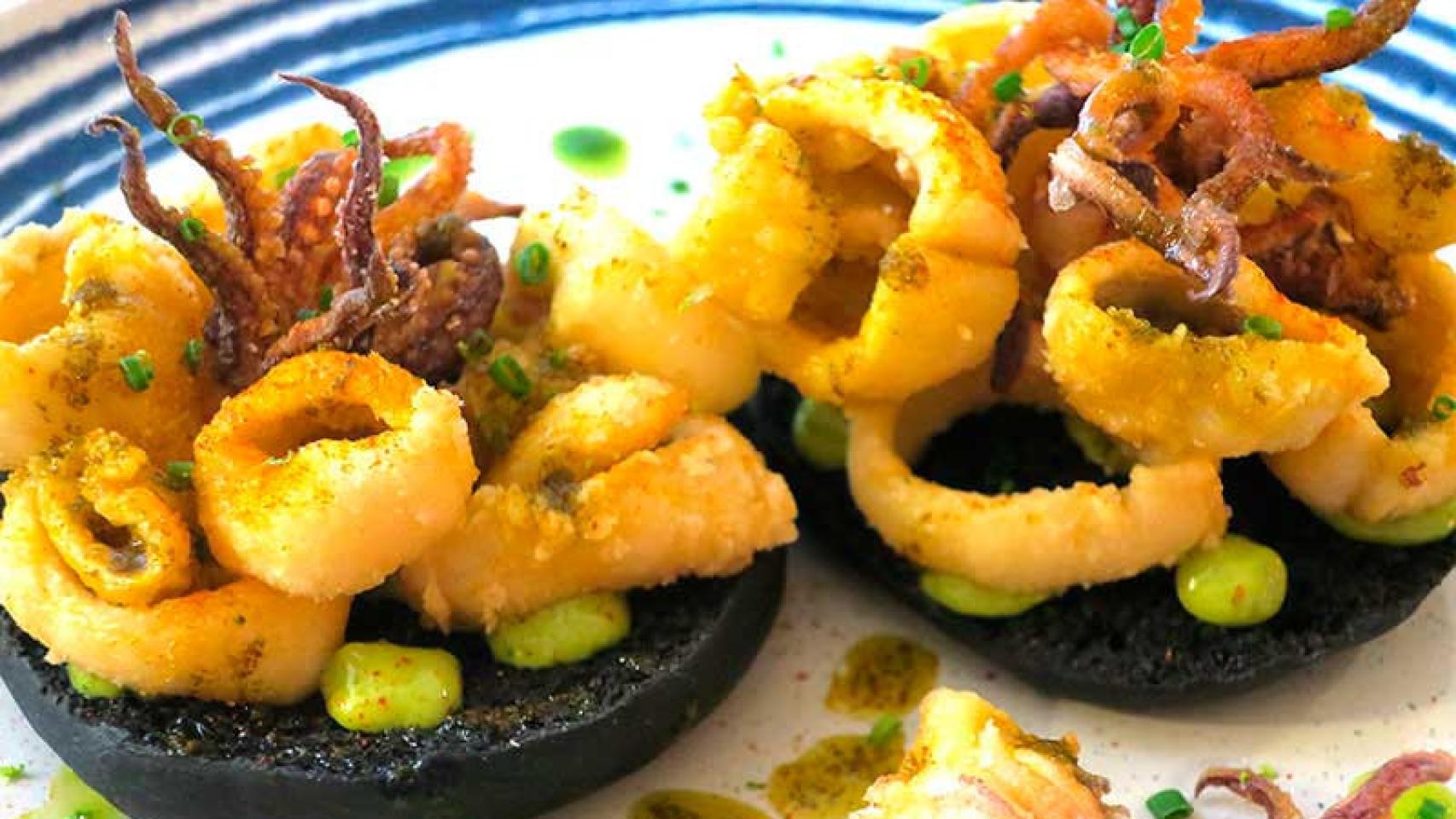 Un plato de calamares fritos del restaurante La Nacional.