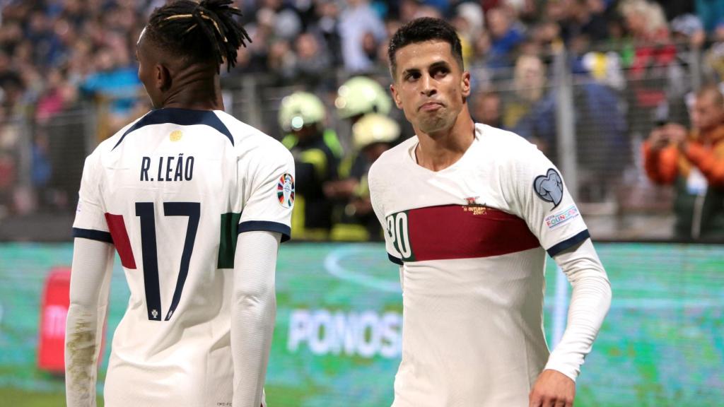 Joao Cancelo celebra su gol con Portugal.