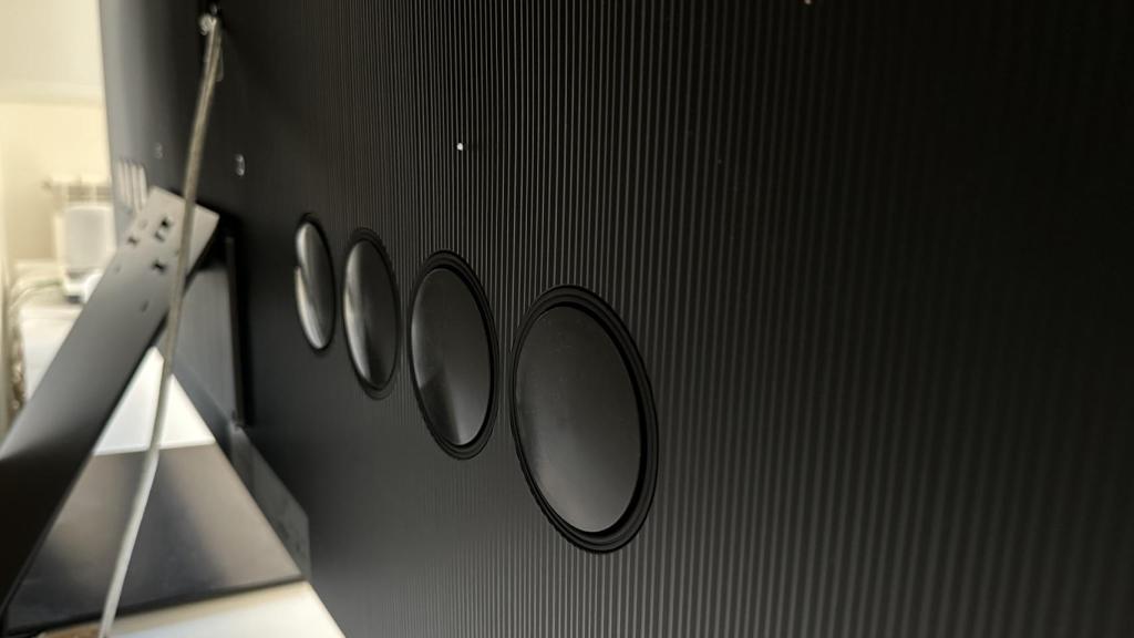 Altavoces del S95C de Samsung