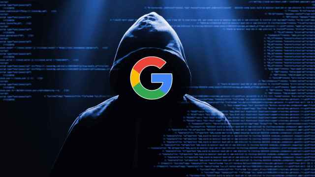 Montaje de un hacker y el logo de Google.