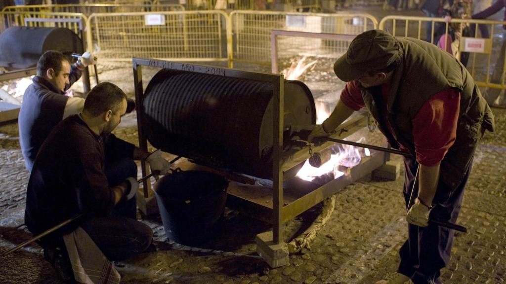 La localidad zamorana de Benavente celebra el tradicional magosto en 2006