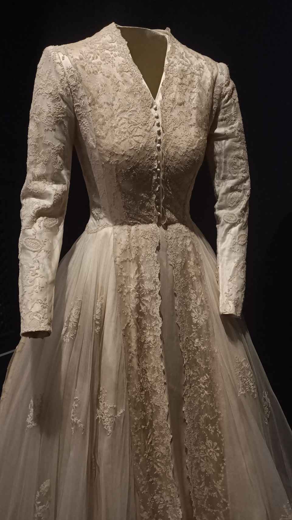 Vestido de novia de Cayetana Fitz-James Stuart, XVIII duquesa de Alba.
