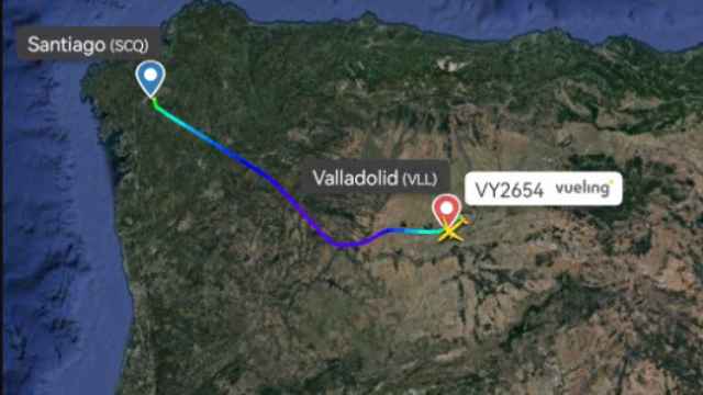 Un vuelo de Santiago a Málaga se desvía a Valladolid por un pasajero menor de edad convulsionando