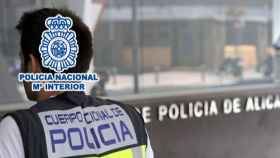 Un agente de la Policía Nacional de Alicante.