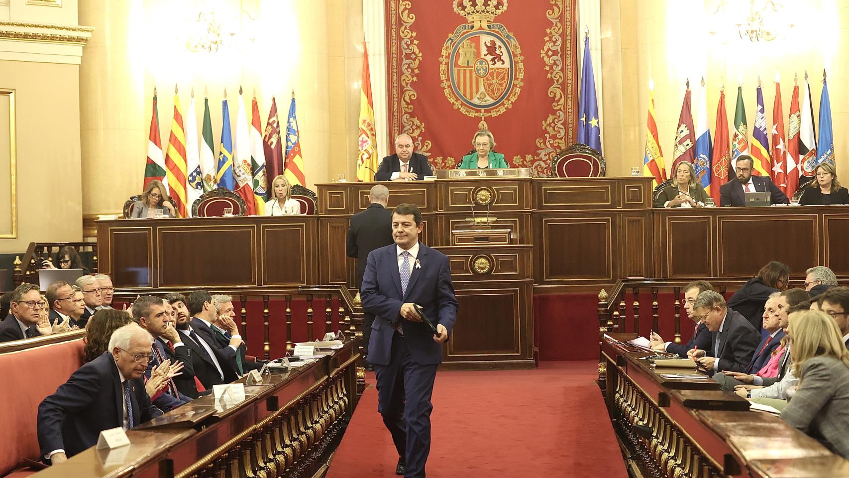 El presidente de la Junta de Castilla y León, Alfonso Fernández Mañueco, interviene en la sesión de la Comisión General de las Comunidades Autónomas en el Senado