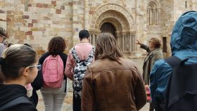Visita de los alumnos de la Escuela Superior de Artes y Oficios de Zamora a las iglesias de San Juan de Puerta Nueva y San Vicente