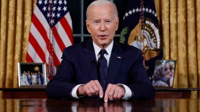 Joe Biden en el Despacho Oval durante el mensaje televisado a la nación.