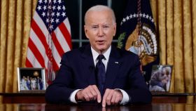 Joe Biden en el Despacho Oval durante el mensaje televisado a la nación.