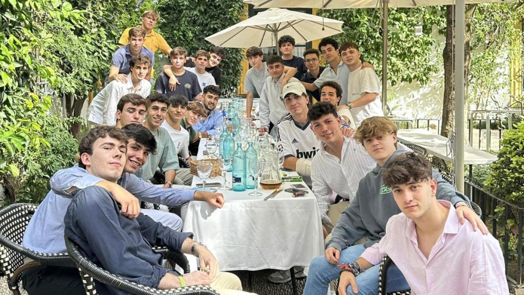 Los amigos de Álvaro Prieto comieron juntos el día que su cuerpo apareció.