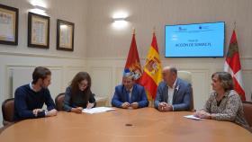 Firma de las escrituras de Somacyl con la Diputación de Segovia