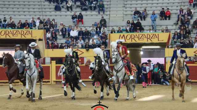 Imagen del paseíllo en el II Torneo 'Manuel Vidrié' del municipio madrileño de Moralzarzal.