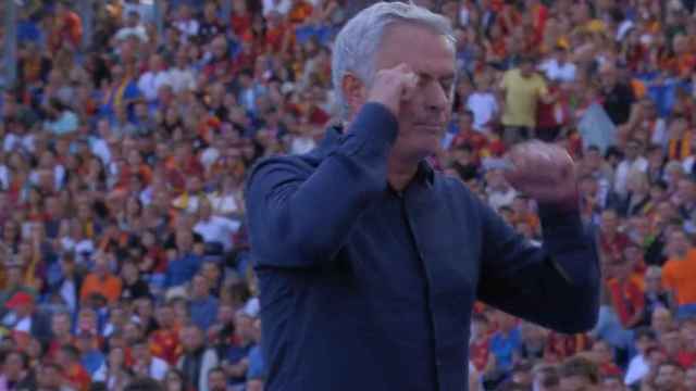 Jose Mourinho se burla del banquillo del Monza