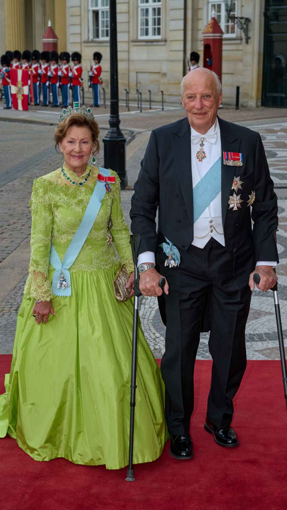 Harald de Noruega junto a su esposa, en Copenhagen, el pasado mes de junio.