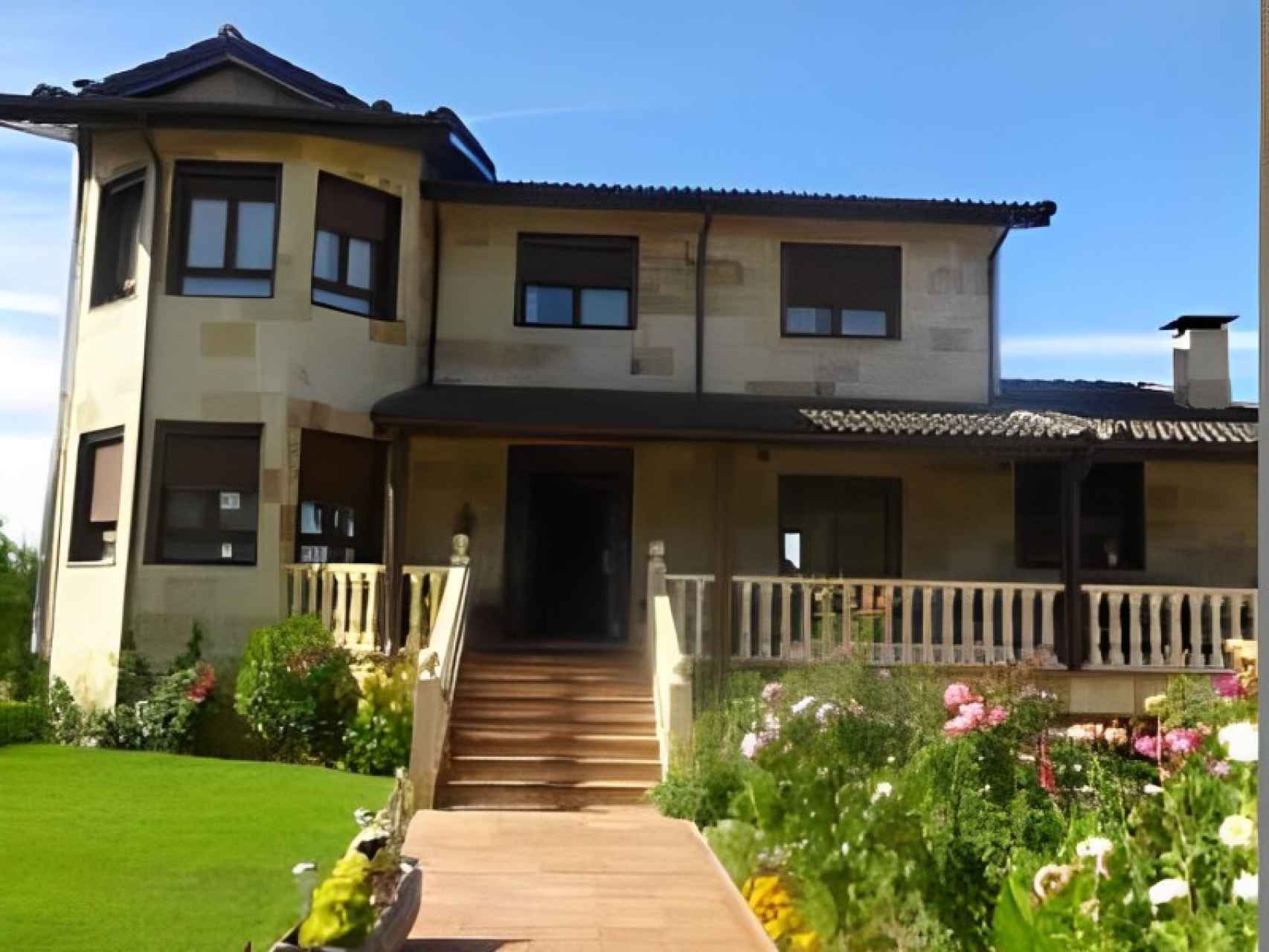 Casa individual con jardín en el municipio soriano de Almazán
