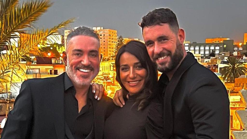 Kiko Hernández acabará 2023 a lo grande: dará las Campanadas junto a su marido Fran Antón en Televisión Melilla