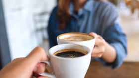 El truco para saber si el camarero te ha puesto un café descafeinado: nunca falla