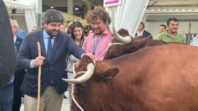 El presidente murciano, Fernando López Miras, este lunes, en la  inauguración de la Feria Ganadera, Industrial y Agroalimentaria de Lorca (Sepor).