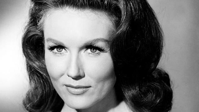 Muere Elaine Delvry, actriz de 'Perry Mason', 'Bonanza' y 'Mi bella genio', a los 93 años