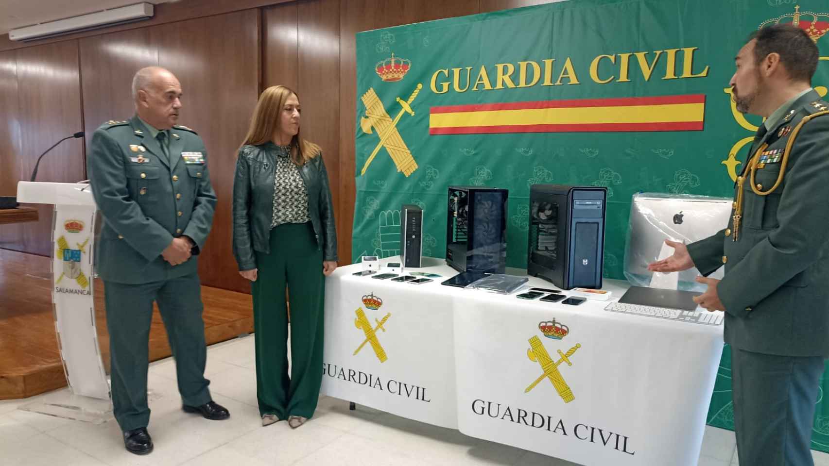 La Guardia Civil de Salamanca desmatela una organización de estafas por internert