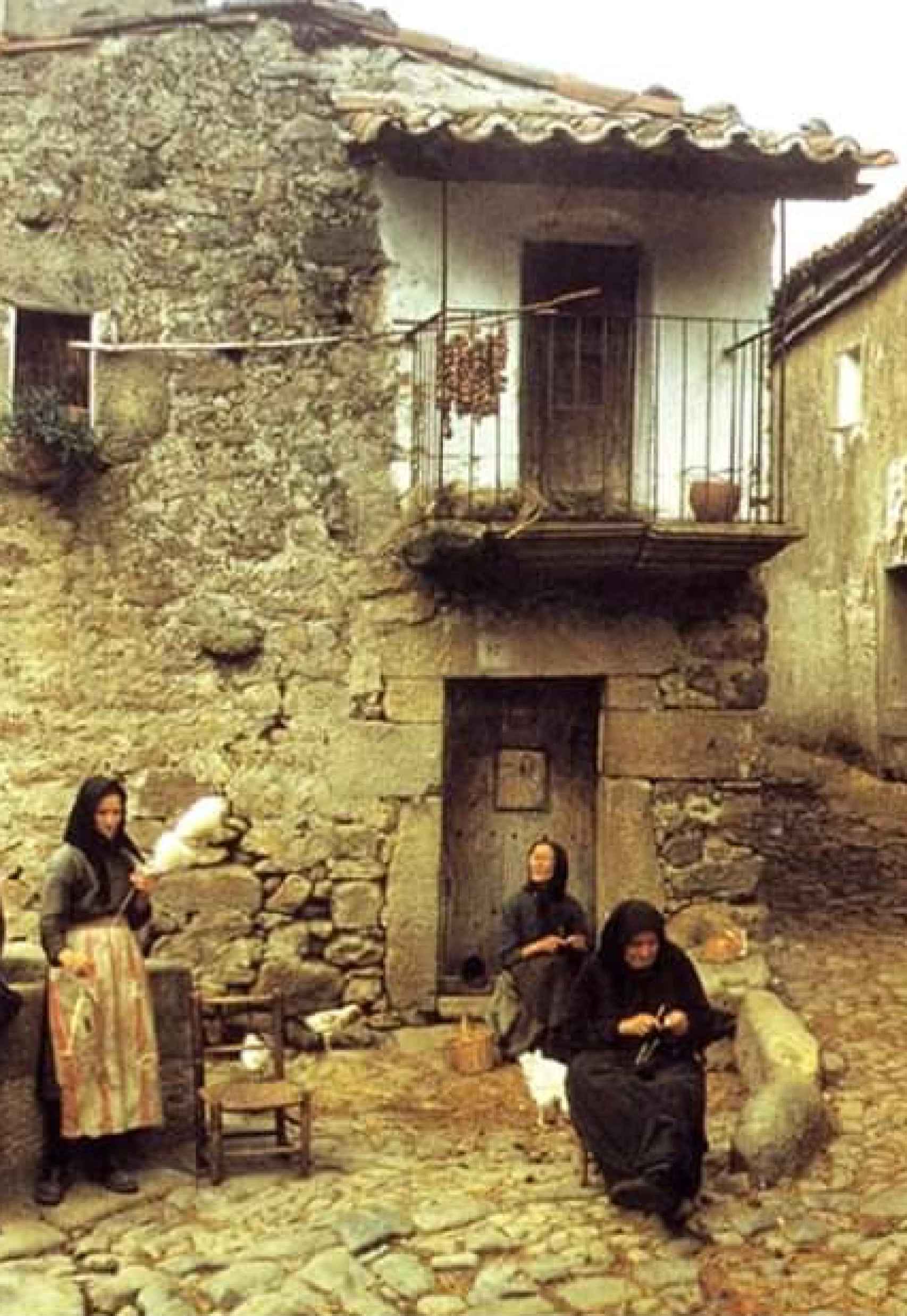 Hilando en Villarino en el Pozo la Capilla (1969)