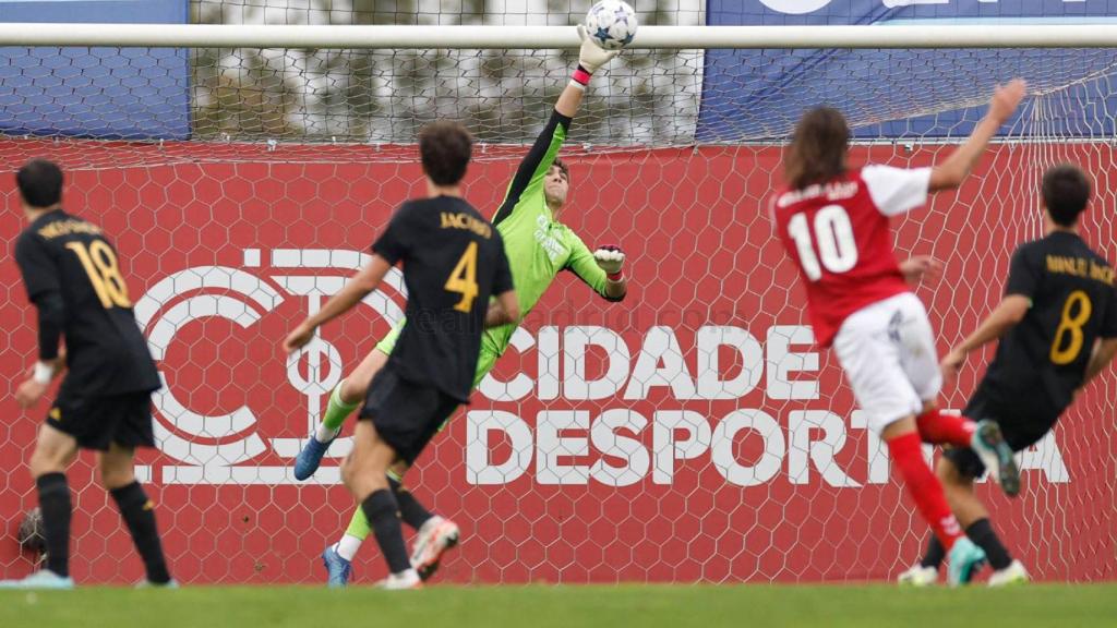 Fran González realiza una gran intervención ante el Braga