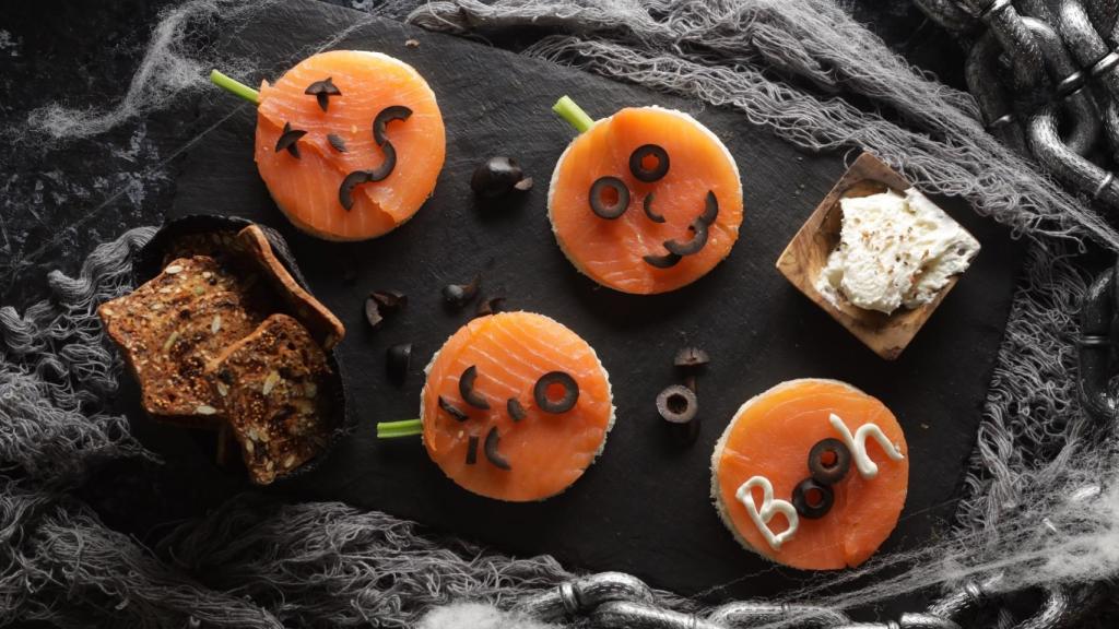 3 recetas de miedo con salmón para que no todo sean dulces en Halloween