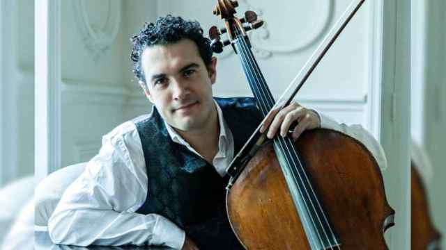 El violonchelista Adolfo Gutiérrez Arenas ofrecerá un monográfico con seis suites de Bach en el Teatro Principal